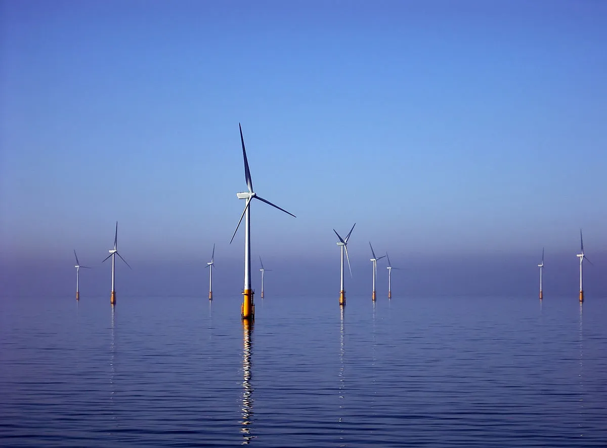 Source https://en.wikipedia.org/wiki/Wikipedia:Featured_picture_candidates/Barrow_Offshore_Wind_Farm#/media/File:Barrow_Offshore_wind_turbines_edit1.jpg